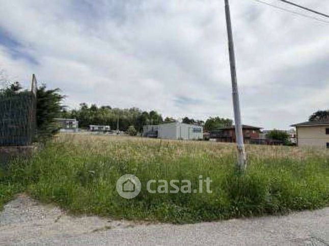 Terreno agricolo in commerciale in Via Alioli e Sassi