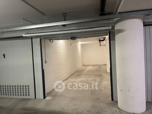 Garage/posto auto in residenziale in 