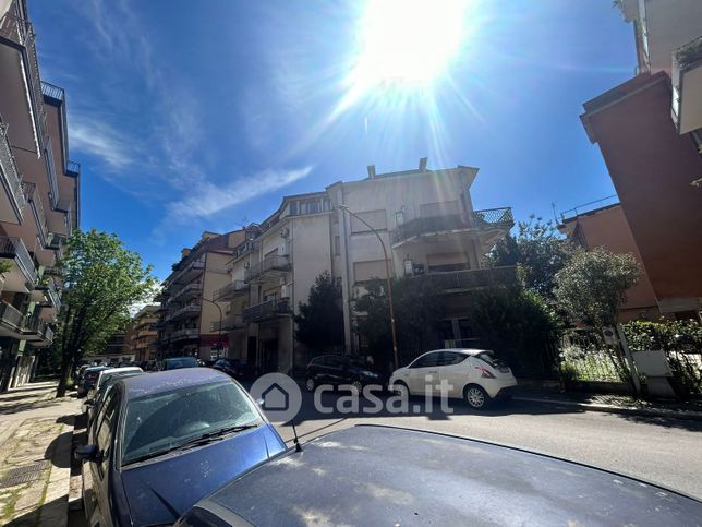 Appartamento in residenziale in Via Lombardia