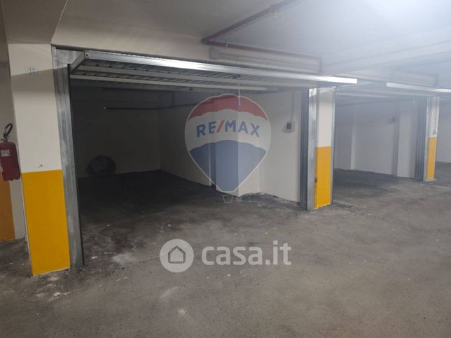 Garage/posto auto in residenziale in Via Redentore 35