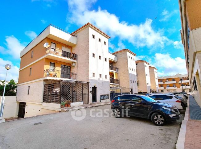 Appartamento in residenziale in Viale degli Artigiani 7