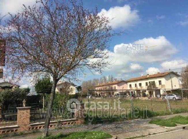 Terreno agricolo in commerciale in Via Claude Monet