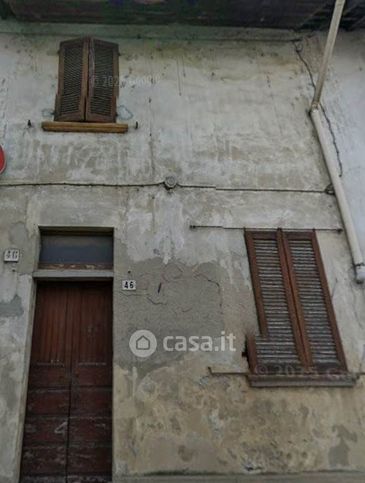 Casa bi/trifamiliare in residenziale in 
