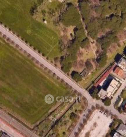 Box/posto auto in residenziale in Via Marche