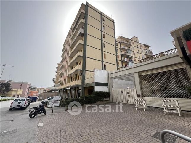 Appartamento in residenziale in Viale Teracati