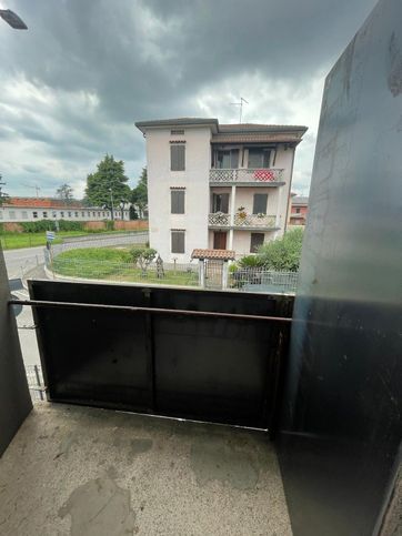 Appartamento in residenziale in Via Levate 27