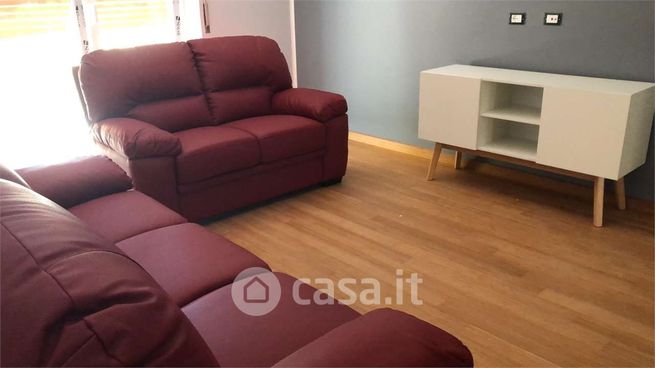 Appartamento in residenziale in Viale Teocrito