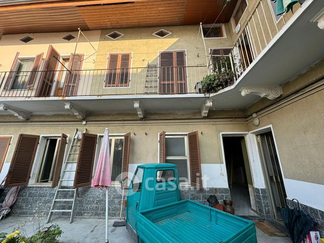 Casa indipendente in residenziale in Via Mazzini 11