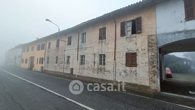 Rustico/casale in residenziale in Via G. Verdi 15