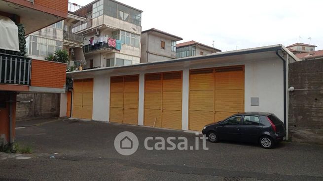 Capannone in commerciale in Via Aldo Moro