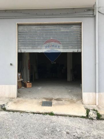 Garage/posto auto in residenziale in Via Aldo Moro 13