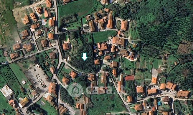 Terreno agricolo in commerciale in Via della Quercia 76