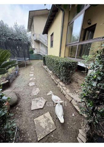 Casa indipendente in residenziale in Via G. Donizetti 52