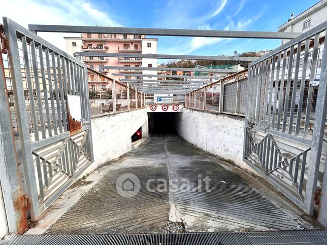 Garage/posto auto in residenziale in Via San Agata