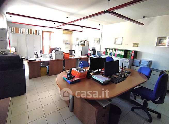 Ufficio in commerciale in Corso Roma 66