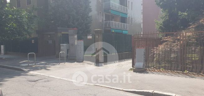 Capannone in commerciale in Via dei Partigiani 116