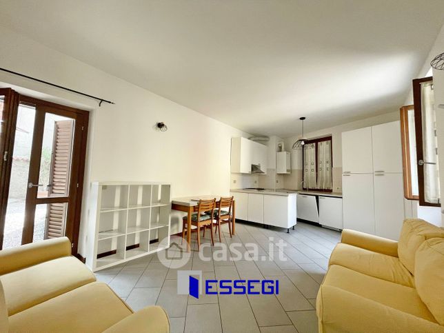 Appartamento in residenziale in Via Alessandro Manzoni 1