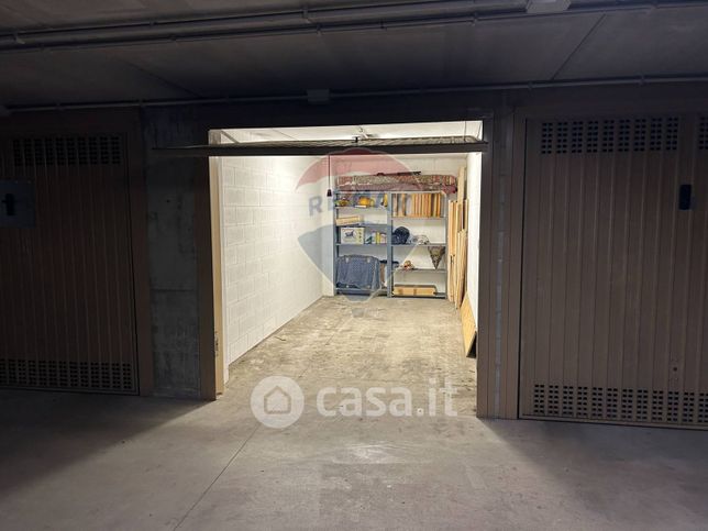 Box/posto auto in residenziale in Via Antonio Tolomeo Trivulzio 18