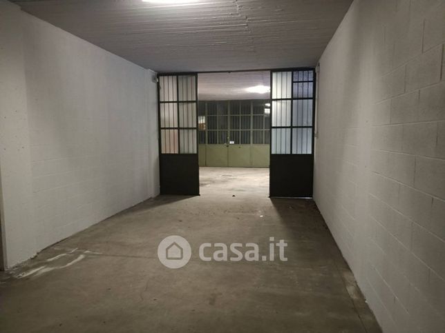 Garage/posto auto in residenziale in Via Vandalino 23