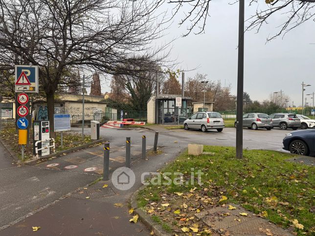 Garage/posto auto in residenziale in Via Pietro da Cernusco