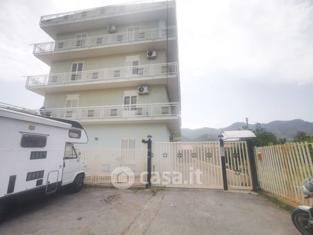 Appartamento in residenziale in Via Sambucia 100