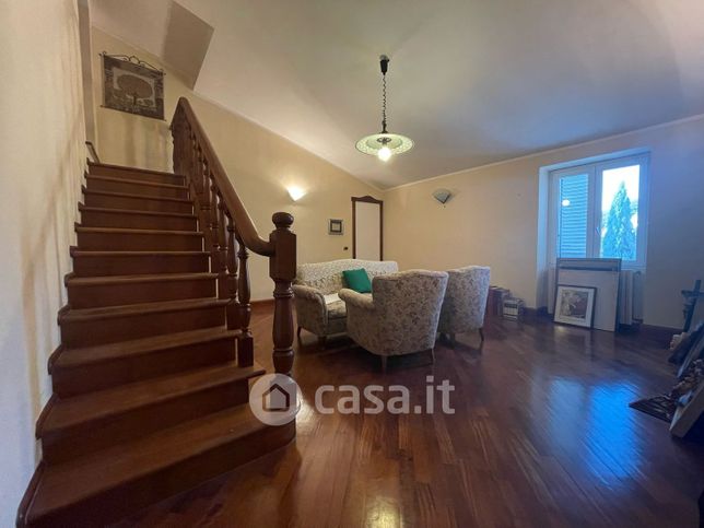 Appartamento in residenziale in Via Generale Pasquale Tenga 33