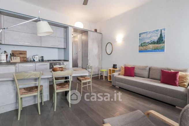 Appartamento in residenziale in Via Savona