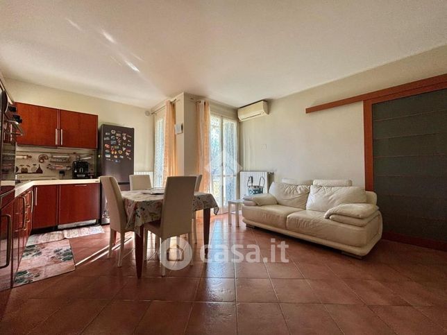 Appartamento in residenziale in Via Sandro Pertini 3