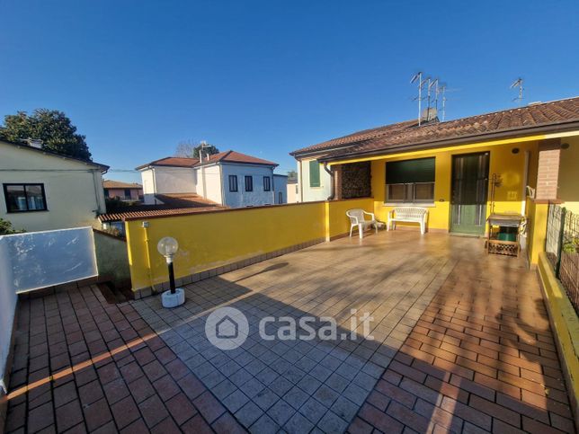 Appartamento in residenziale in Via Pierdomenico Frattini 82