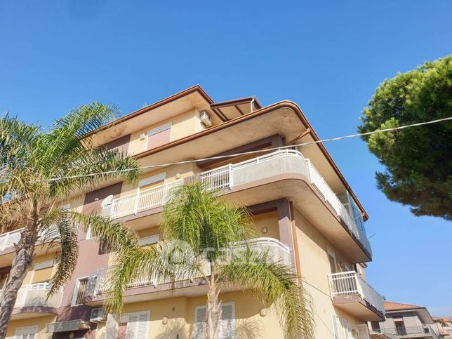 Appartamento in residenziale in Via Amico Statella Vito Maria