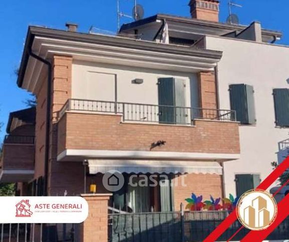 Villa in residenziale in Via Tamigi 7