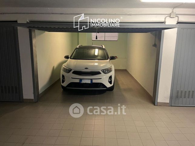 Box/posto auto in residenziale in Corso Italia 40