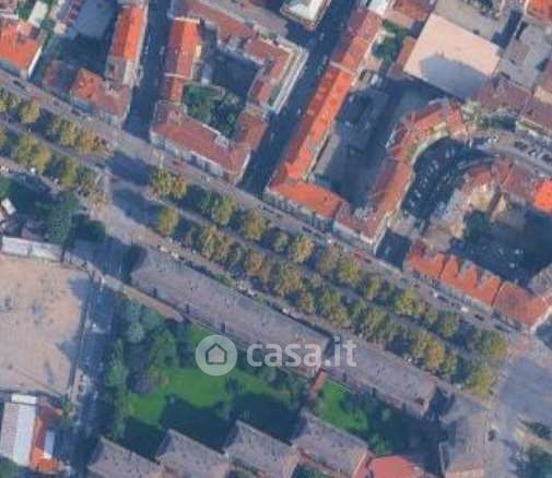 Box/posto auto in residenziale in Piazza Adriano