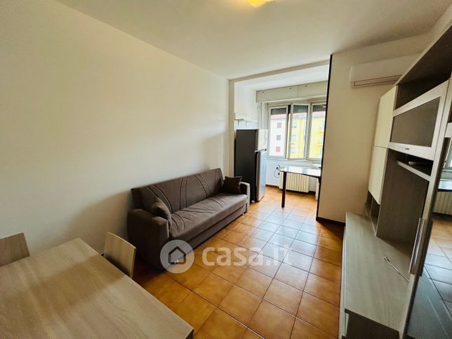 Attico/mansarda in residenziale in Via dei Tulipani 15