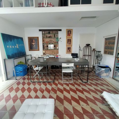 Loft in residenziale in Via Vittorio Emanuele Orlando 27