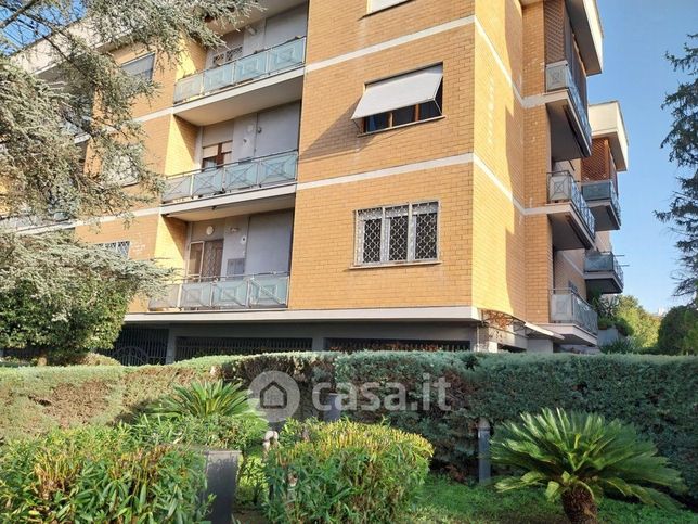 Appartamento in residenziale in Via Augusto Renzini 17