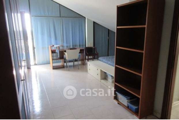 Appartamento in residenziale in Via Giacomo Leopardi 33 A