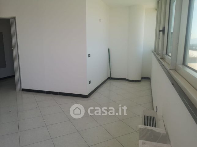 Ufficio in commerciale in Via Vecchia Nazionale delle Puglie