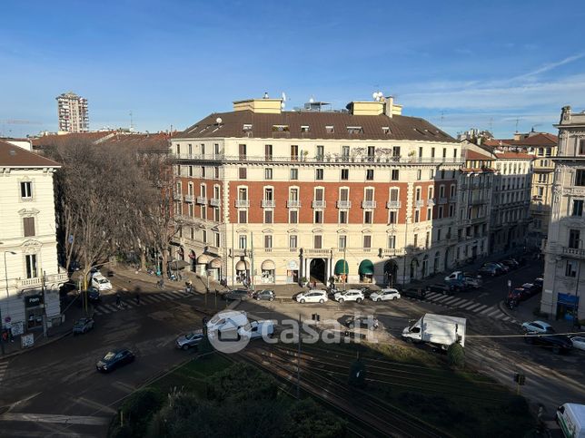 Appartamento in residenziale in Via Caradosso 18