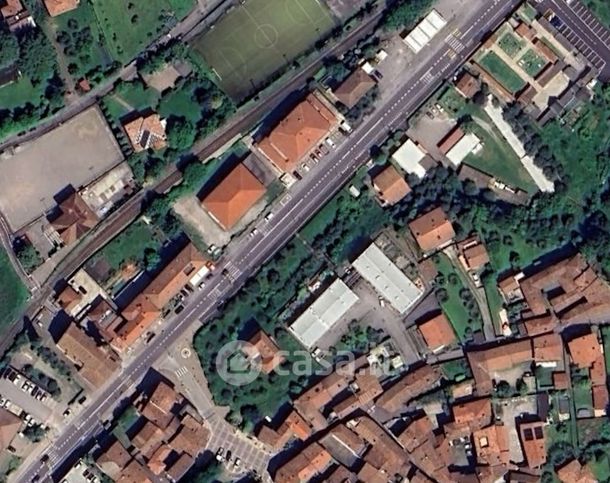 Capannone in commerciale in Via Vittorio Veneto 6