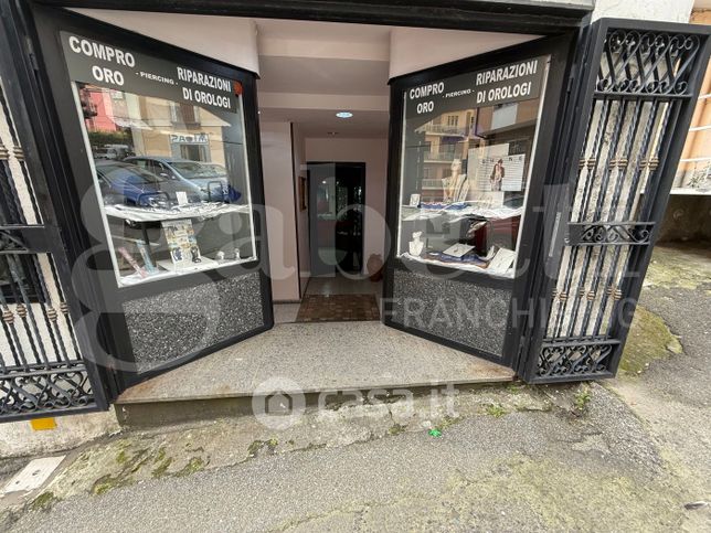 Appartamento in residenziale in Via Mario Greco 125