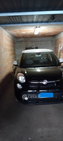 Box/posto auto in residenziale in Via dei Redattori 1