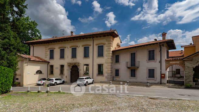 Appartamento in residenziale in Piazza Giuseppe Verdi