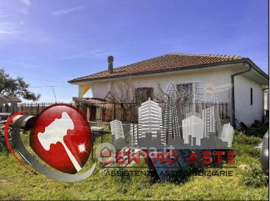 Casa indipendente in residenziale in Strada Provinciale 128