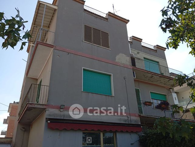 Appartamento in residenziale in Via Volturno 11