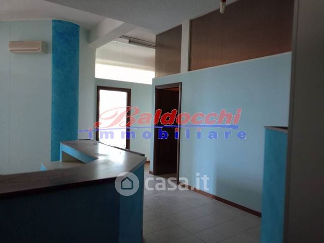 Ufficio in commerciale in