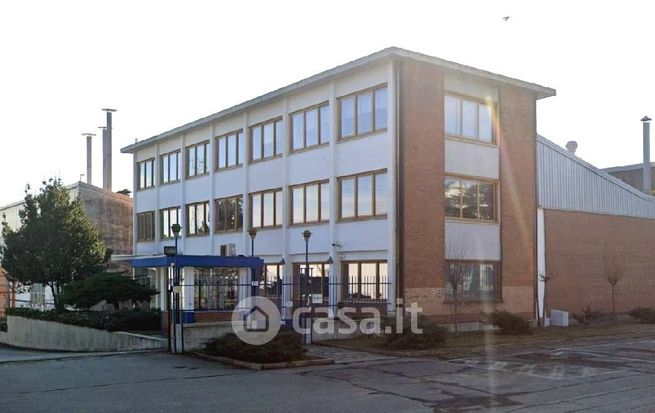 Ufficio in commerciale in Via Pavia 71