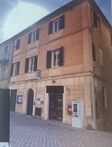 Ufficio in commerciale in Via Vinciguerra