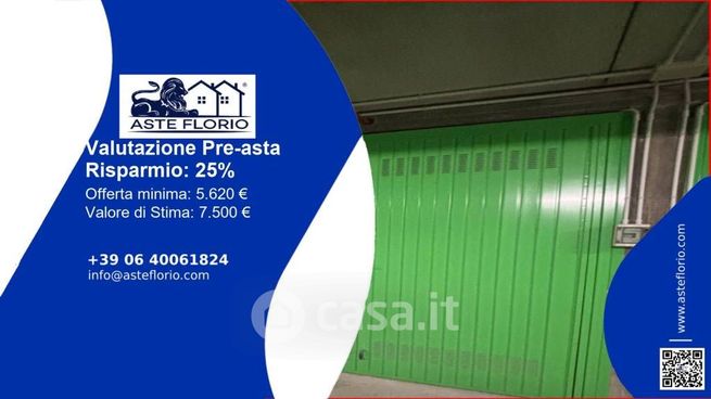 Box/posto auto in residenziale in Via Envie 8 /A