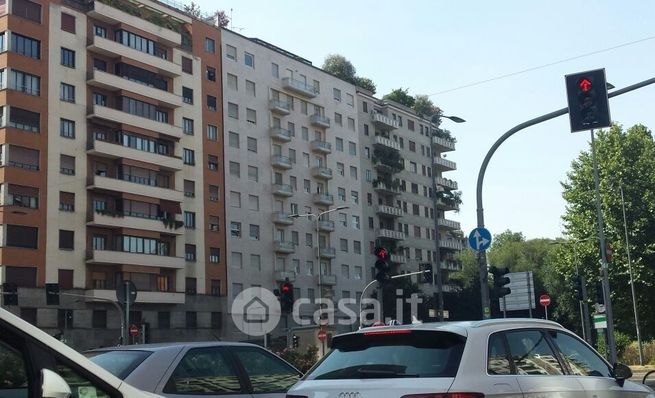 Ufficio in commerciale in Via San Gregorio